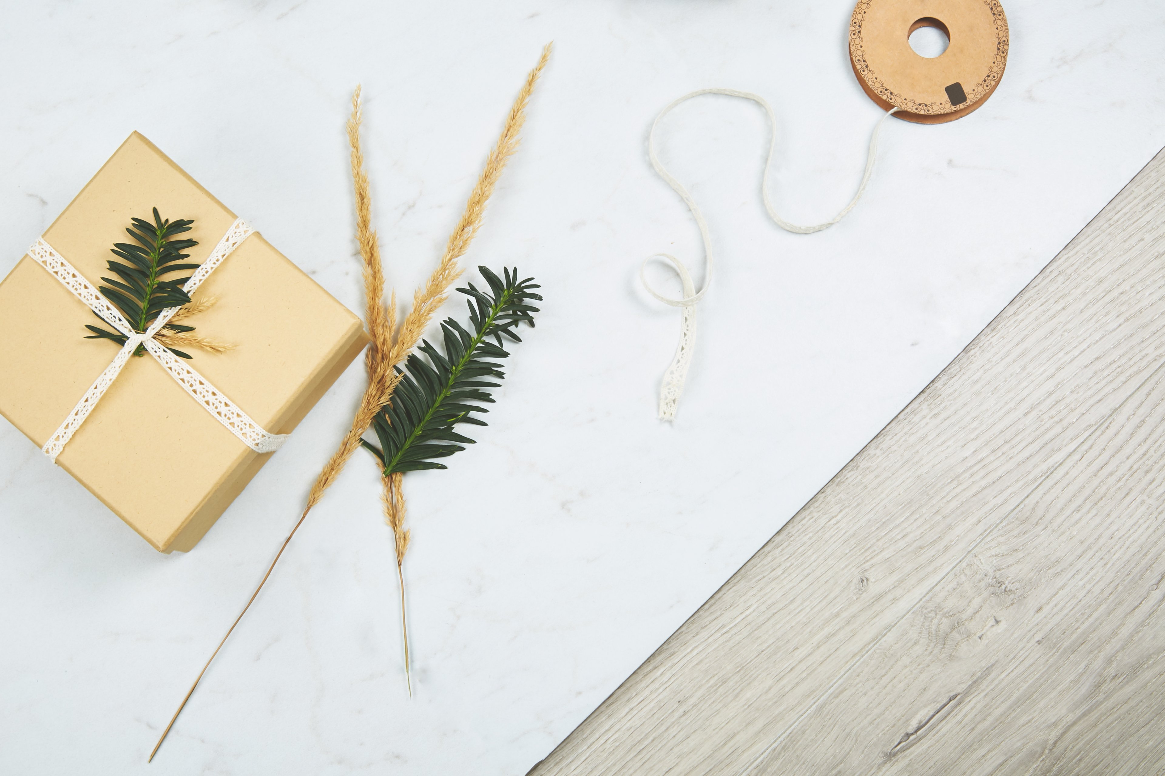 Cajas para regalos personalizadas para tus clientes - Packhelp